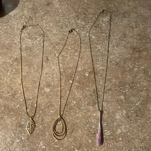 Avon vintage 3 necklaces with bonus faux pearl earrings.   Sold as set.